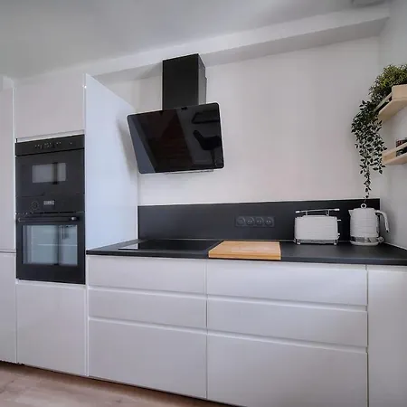 Immogroom - Spacious 3-room - Garage - Terrace - Air Conditioning * Cannes